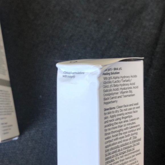 THE ORDINARY AHA 30% + BHA 2% peeling solution - Picture 2 of 5